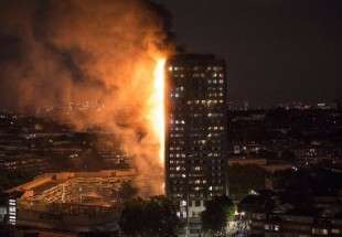 حريق هائل في برج مكون من 27 طابقا في لندن