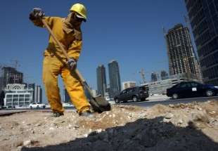 Des ouvriers étrangers au Qatar s