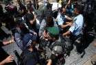 ارتش رژیم صهیونیستی بیت المقدس را به پادگان نظامی مبدل کرد/زخمی شدن بیش از 50 نفر در حمله نظامیان اسرائیلی به نمازگزاران فلسطینی