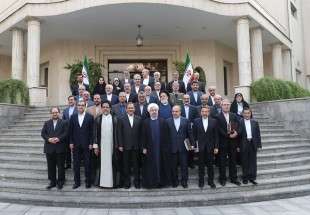الرئيس روحاني: الانتاج وتوفير فرص العمل مهمتنا الأولى