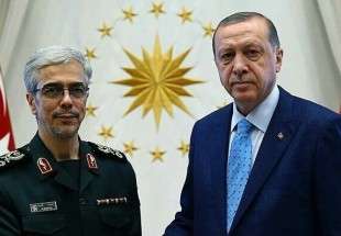 همکاری­‌های مقامات ارشد نظامی ایران و ترکیه برای نخستین بار