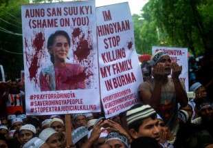 Violences contre les Rohingyas: Suu Kyi annule un déplacement à l
