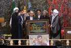 Iranians pay tribute to fallen soldier (Photo 2)  <img src="/images/picture_icon.png" width="13" height="13" border="0" align="top">