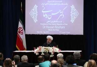 ہم انتظار میں ہے کہ ٹرمپ ایرانی عوام سے معافی مانگیں۔:ایرانی  صدر