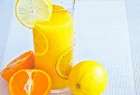 شريحة الليمون على كوب العصير خطر على الصحة