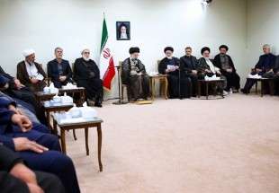 ایرانی عازمین حج کے سرپرست اور عہدیداروں کی  رہبرانقلاب اسلامی سے ملاقات