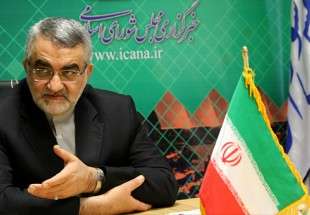 بروجردي : البرلمان الإيراني سيرد على التصرفات الأمريكية بشكل مناسب