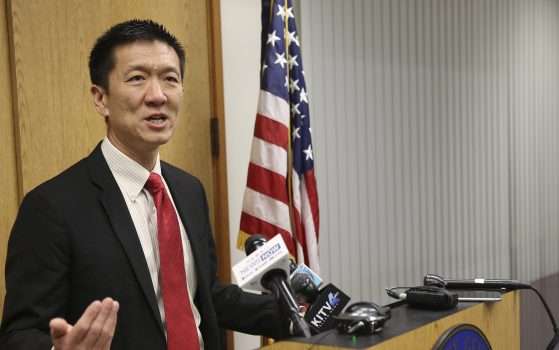 Hawaii federal judge blocks Trumps travel ban for ‘discrimination based on nationality’