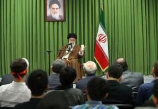 ایران کے ہونہار اور نوجوان ماہرین کی قائد انقلاب آیت اللہ خامنہ ای سے ملاقات