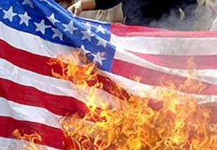 پرچم آمریکا در «ذمار» یمن به آتش کشیده شد