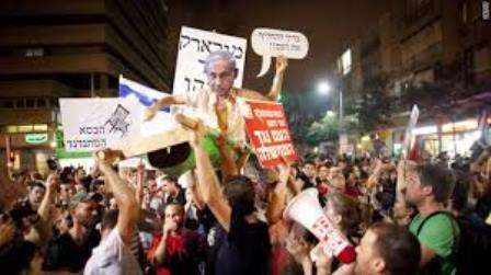 احتجاجات في الكيان الإسرائيلي لمطالبة نتنياهو بالاستقالة