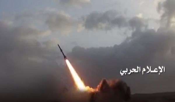 القوة الصاروخية اليمنية تنفذ ضربات باليستية على مناطق مختلفة في السعودية