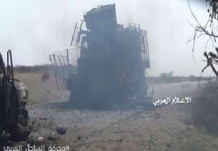 ارتش یمن یک تانک وخودروی نظامی سعودی را منهدم کرد
