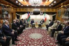 وزيرا الداخلية الإيراني والأذربيجاني يبحثان التعاون الثنائي