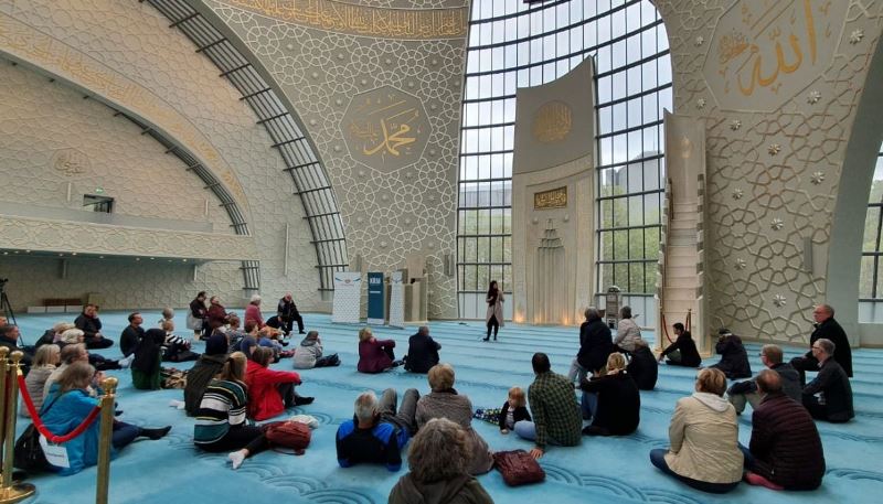 ألمانيا .. فعالية "يوم المسجد المفتوح" للتعريف بالإسلام  