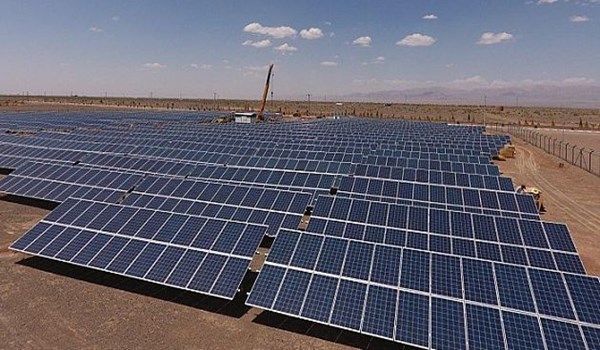 ايران تبني 20 الف محطة شمسية منزلية في الارياف