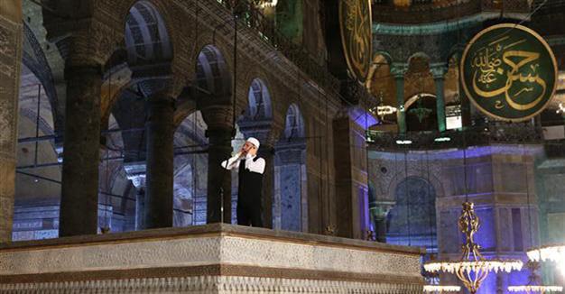 First Adhan called in Istanbul’s Hagia Sophia Mosque (multimedia)  