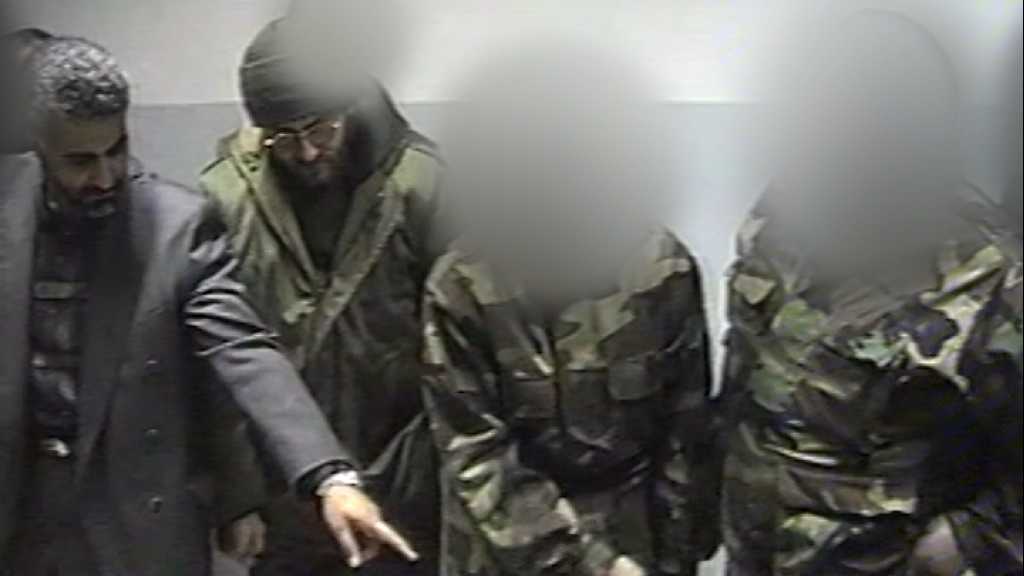 مشاهد تعرض للمرة الأولى للشهيد سليماني خلال زيارته أحد مراكز المقاومة الإسلامية عام 1998  