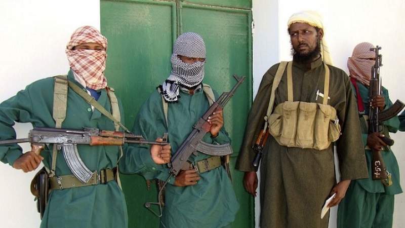 "حركة الشباب"الارهابية تهاجم  قاعدتين عسكريتين بالصومال