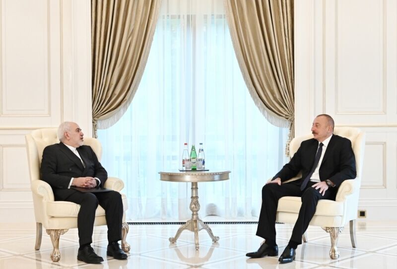 وزير الخارجية الإيراني يلتقي الرئيس الأذربيجاني في باكو