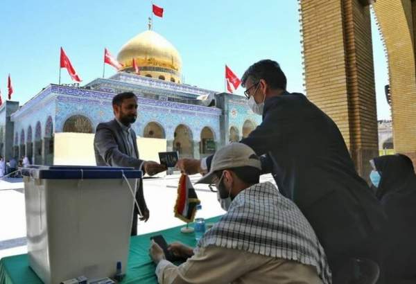 انتخابات ریاست جمهوری در حرم حضرت زینب(س) برگزار شد+ تصاویر
