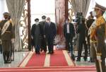 اية الله رئيسي يستقبل رئيس الوزراء العراقي في  قصر سعد اباد بطهران  