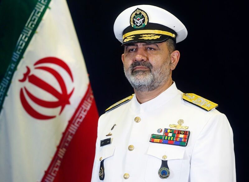 "الادميرال شهرام ايراني"  يعلن التصدي لعملية قرصنة في خليج عدن