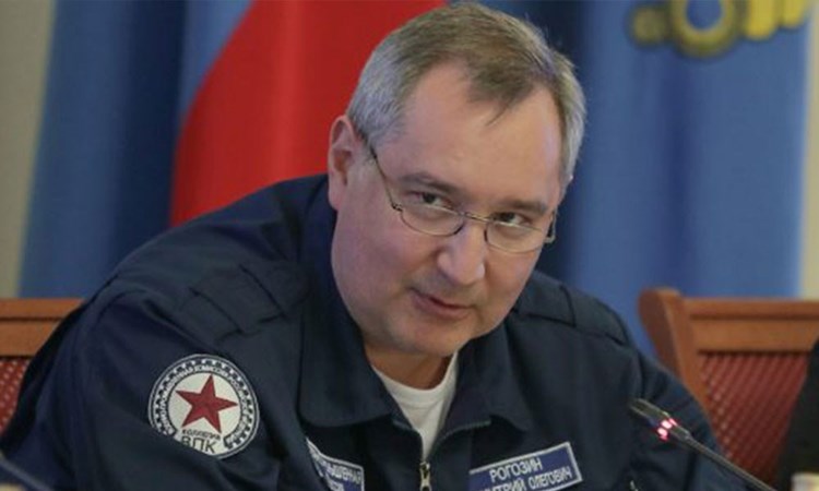 رئيس وكالة الفضاء الروسية ديمتري روغوزين