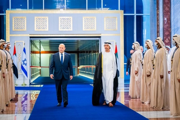 استقبال امارات از نخست‌وزیر رژیم صهیونیستی خیانت به فلسطین است