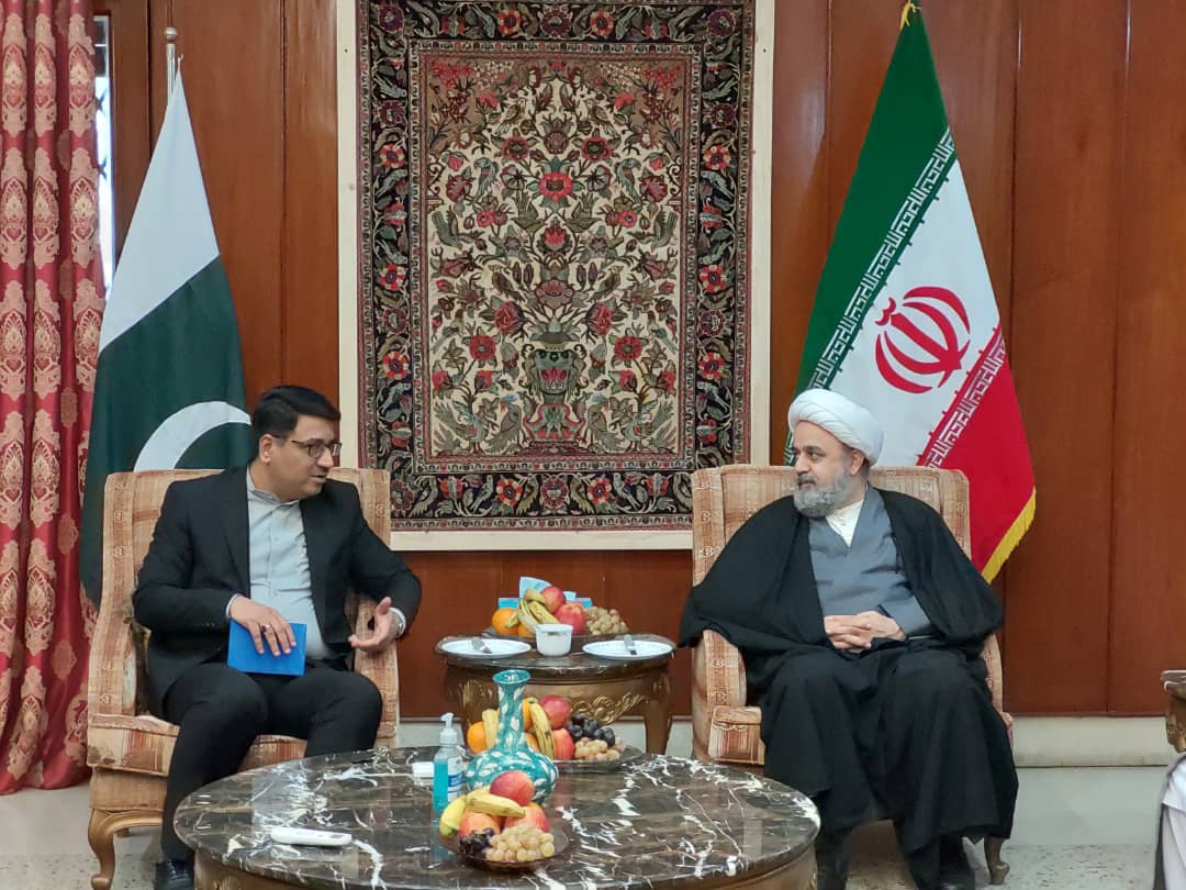  دیدار دبیرکل مجمع تقریب با سرکنسول ایران در کراچی