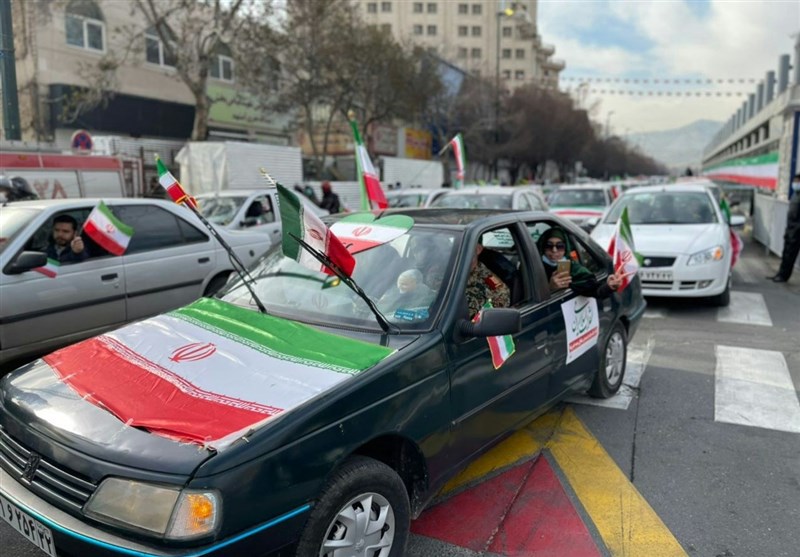 انطلاق مسيرات احياء الذكرى الـ43 لانتصار الثورة الاسلامية في ايران  