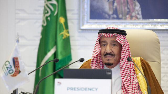 پادشاه عربستان پس از اتمام دوره درمانی به خانه بازگشت