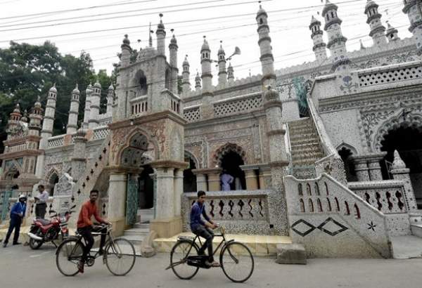 مسجد ۳۲ مناره در بنگلادش  