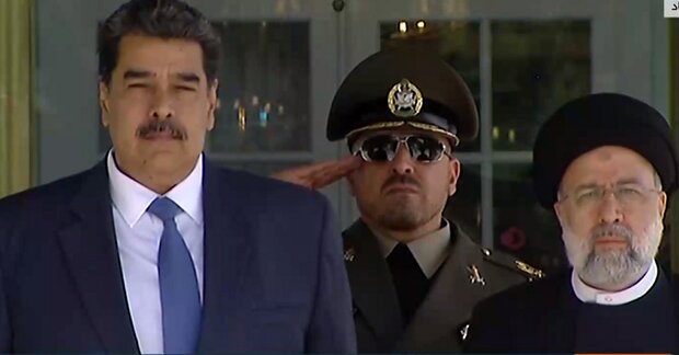 استقبال رسمی رئیس جمهور از مادورو
