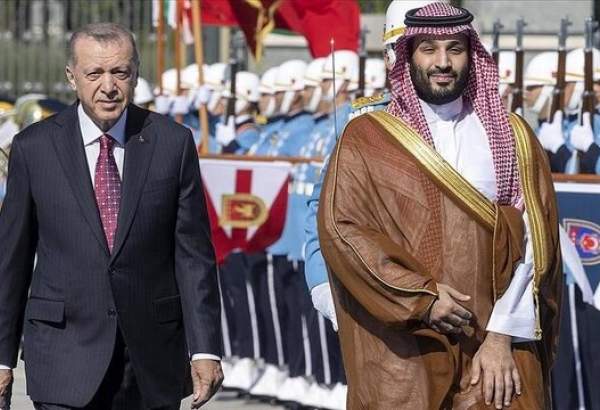 ورود بن سلمان به آنکارا برای شرکت در نشست تجاری ترکیه - عربستان