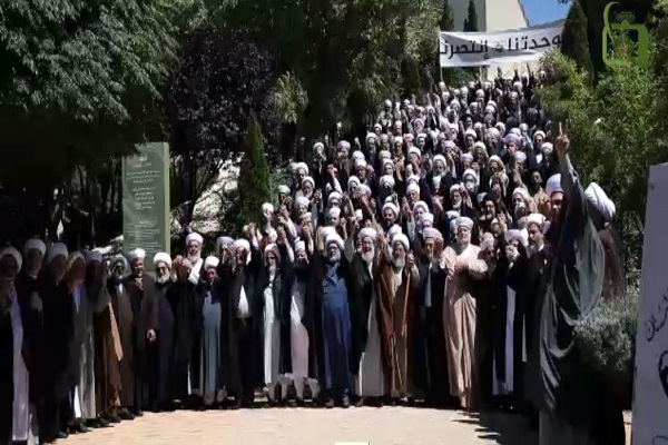 قرائت دعای وحدت توسط علمای شیعه و سنی لبنان به مناسبت پیروزی جنگ تموز  