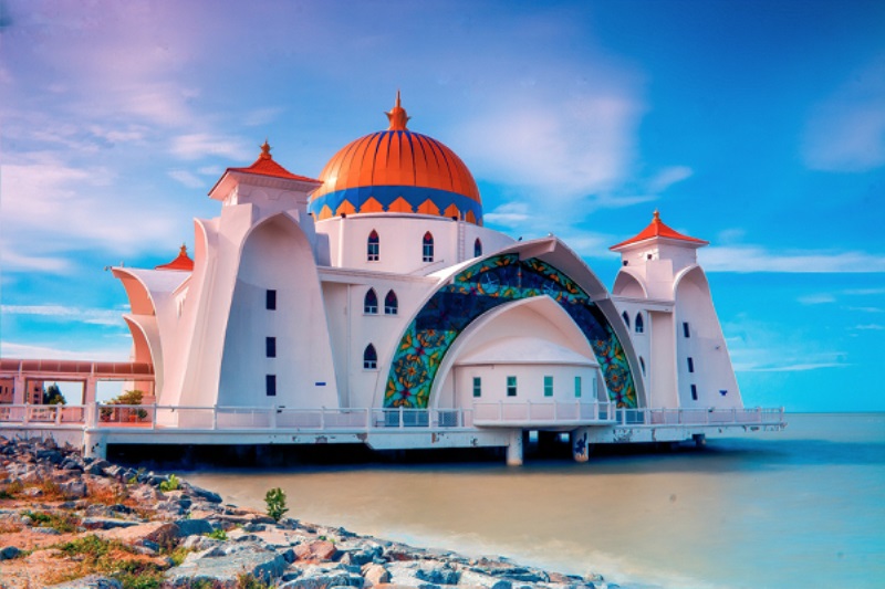 مسجد سلت ملائیشیا کی خوبصورت ترین مساجد میں سے ایک ہے  