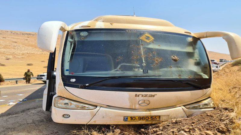 تیراندازی به اتوبوس شهرک نشینان صهیونیست در نزدکی دره اردن  