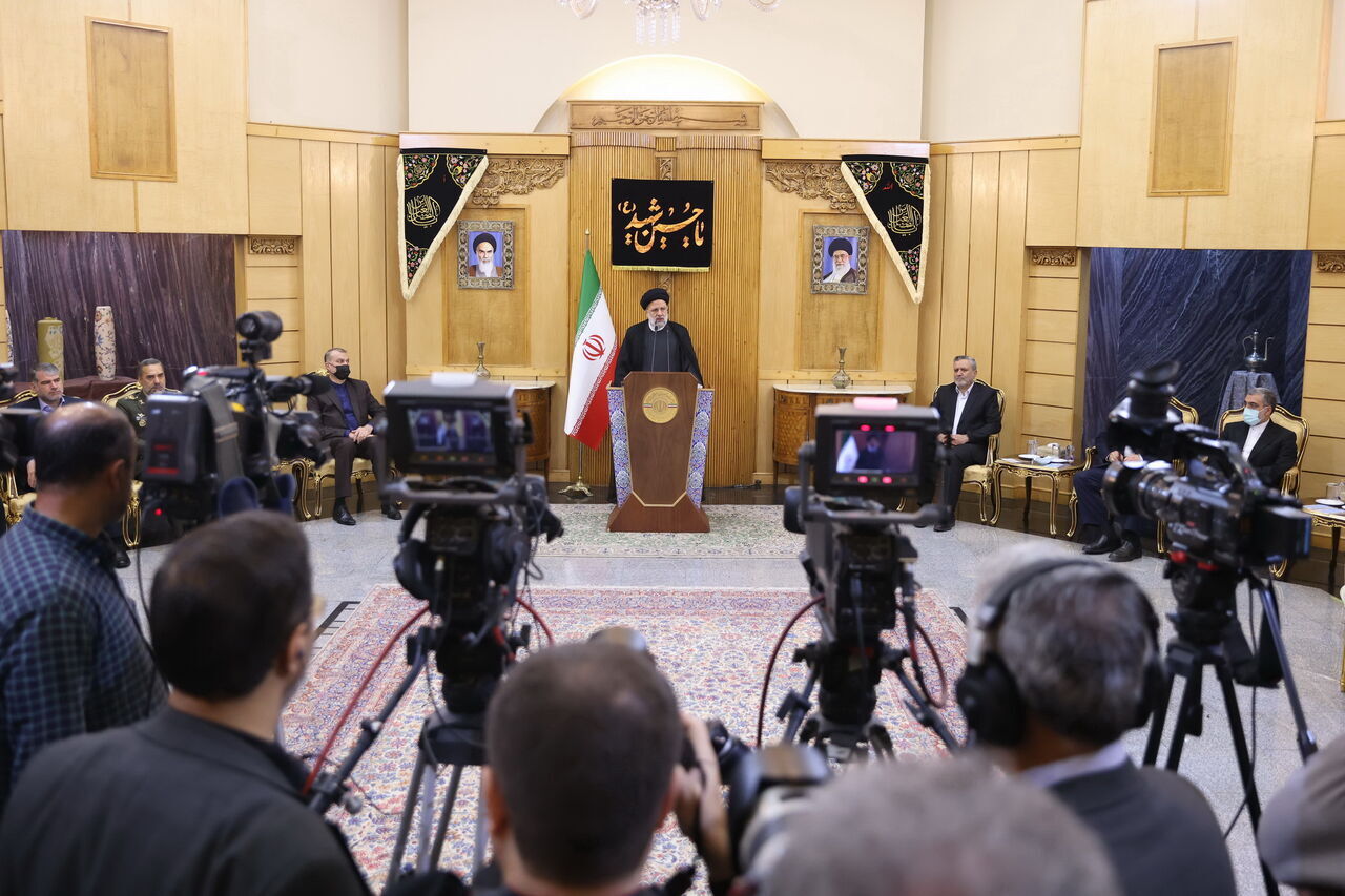 رئيسي: مشاركتي في اجتماع الأمم المتحدة فرصة لتبيين الرؤى الإيرانية ومواقفها