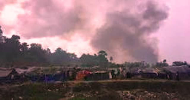 الجيش الميانماري يحرق منازل للمسلمين ويقتل 5 منهم في ولاية راخين