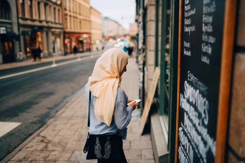 المسلمون هم الأكثر عرضة للكراهية والعنصرية في السويد