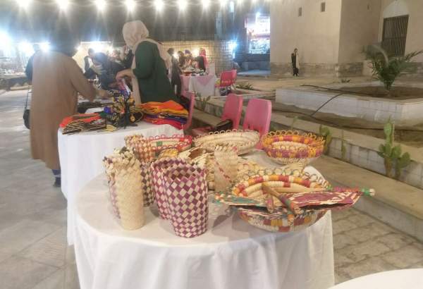چهارشنبه بازار صنایع دستی در معبد هندوهای بندرعباس آغاز بکار کرد