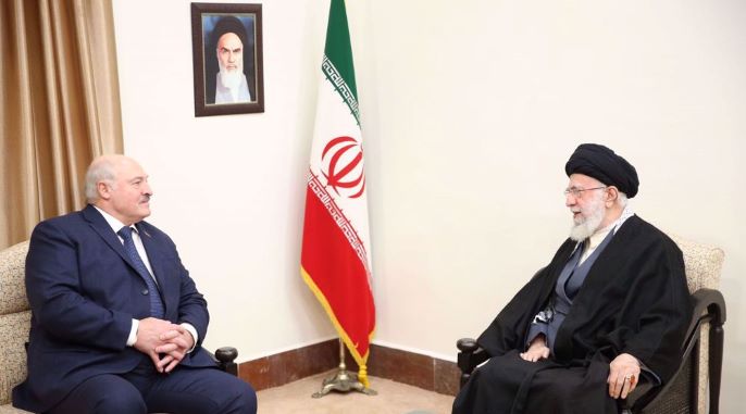 Ayat. Khamenei calls on countries under US sanction to join hands