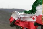 اهتزاز بزرگترین پرچم ایران