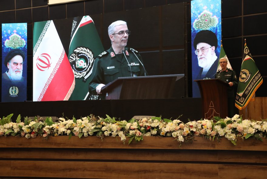 رئيس الأركان الايراني: العالم على اعتاب نظام جديد لا ترأسه أميركا