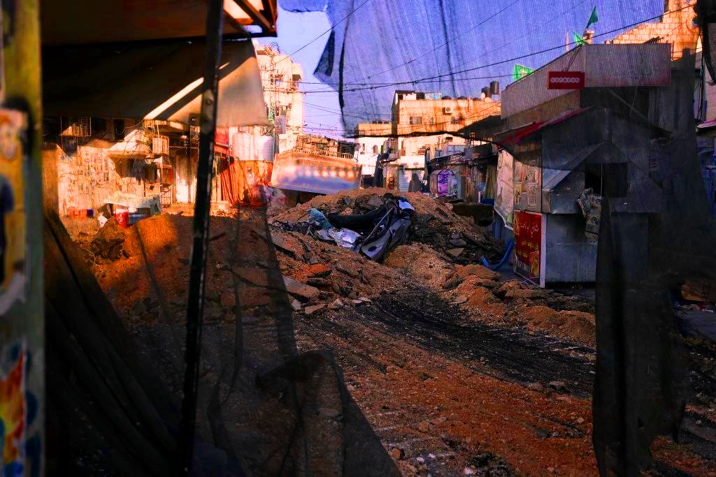تقرير مصور .. حجم الدمار الكبير الذي حل بمخيم جنين نتيجة عدوان الاحتلال لليوم الثاني  