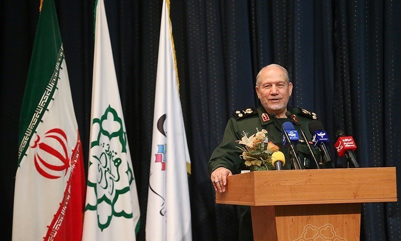 مستشار القائد العام للقوات المسلحة الإيرانية  : نعلن دعمنا لعملية طوفان الأقصى