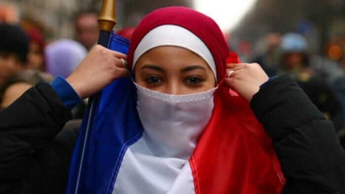 رویکرد دوگانه دولت فرانسه برای تامین امنیت جوامع مسلمان و یهودی