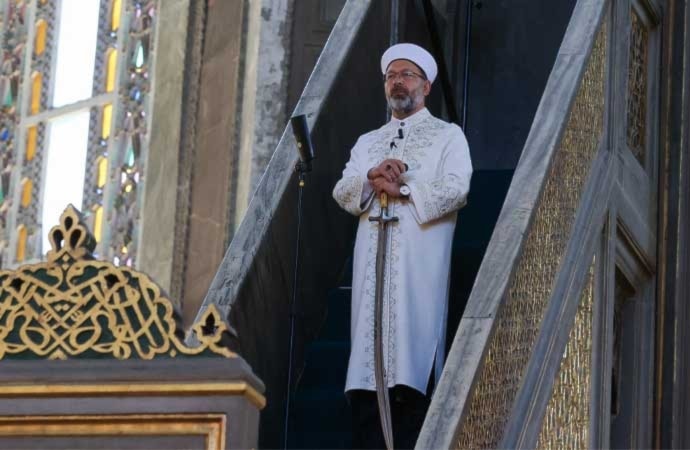 رئيس الشؤون الدينية التركي : ما يجري في غزة إبادة جماعية