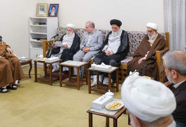 حضرت آیت اللہ العظمی امام سید علی خامنہ ای سے گارڈین کونسل کے ممبران کی ملاقات